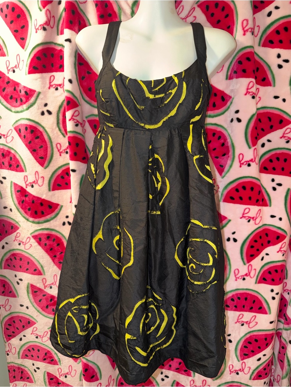 🖤💛 INC International Concepts Silk Dress with Rose Textured Design